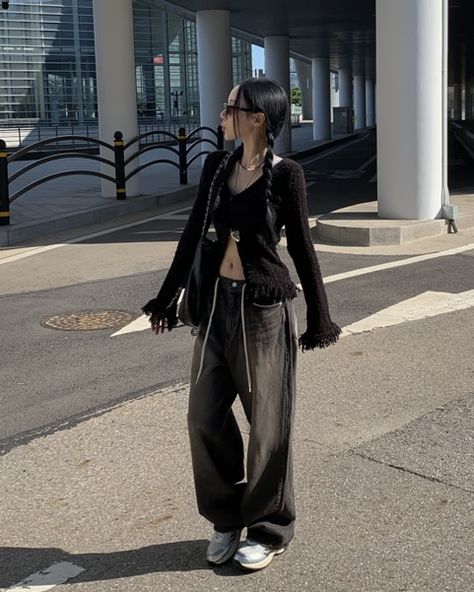 Korean Street Fashion Women, Acubi Outfit, Acubi Style, Acubi Fashion, Look Formal, Aesthetic Outfit Ideas, Fits Inspo, Street Outfit, Tomboy Fashion