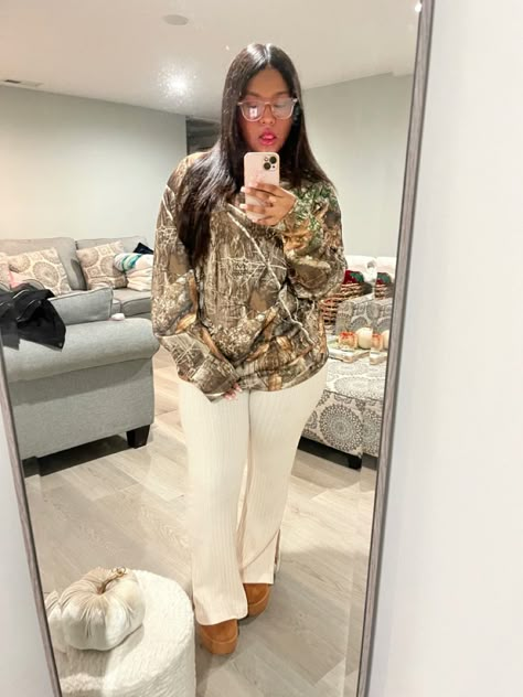 #camo #fashion #aesthetic #trend #outfits #camouflage Camo Girl Aesthetic, Camo Button Down Shirt Outfit, Camo Shirt Outfit Aesthetic, Camo Crewneck Outfit, Camo Outfits For Black Women, Camo Shirt Outfit Women, Camo Tshirt Outfit, Camo Sweater Outfit, Girl Camo Outfit