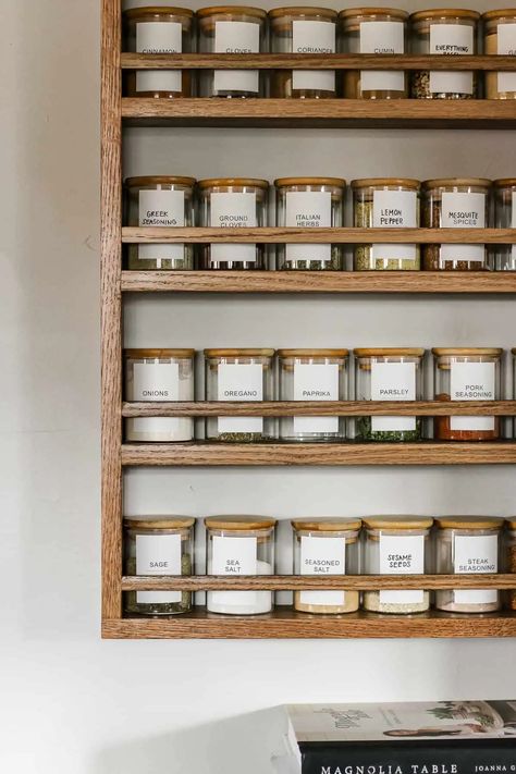 Spice Rack Plans, Wall Spice Rack, Hanging Spice Rack, Home Gel Nails, Diy Spice Rack, Wall Mounted Spice Rack, Wood Spice Rack, Diy Kitchen Projects, Wooden Spice Rack