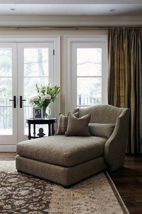 Cozy Corner Ideas For Ultimate Comfort (12) Casa Country, Apartment Living Room Design, Cozy Spaces, Bedrooms Ideas, Reading Chair, Reading Room, Apartment Living Room, Banquette, Reading Nook