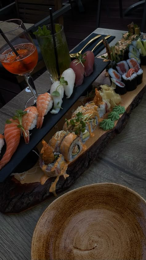 Sushi Aesthetic Instagram, Sushi Date Aesthetic, Sushi Dinner Party, Food Dates, Sushi Aesthetic, Asian Lifestyle, Seafood Sushi, Sushi Date, Food Illustration Design