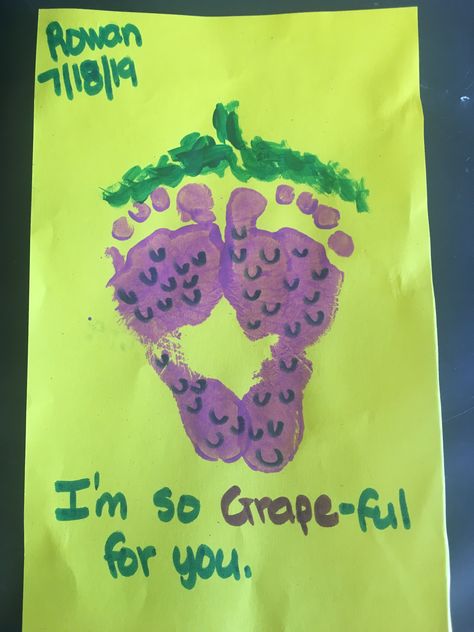 Grape Handprint Craft, Grape Footprint Art, Summer Craft Infants, Infant Food Crafts, Fruit Crafts For Infants, Fruit And Veggie Art For Toddlers, Fruit Footprint Art, May Art For Infants, Food Art For Infants