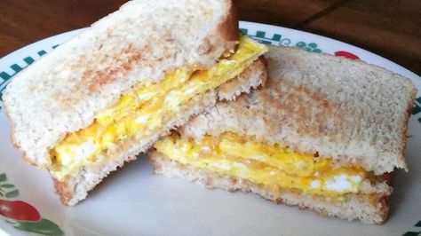 Tom's Scrambled Egg Sandwich Recipe - Allrecipes.com Scrambled Egg Sandwich, 10 Minute Breakfast, Banana Nut Oatmeal, Quick Breakfast Sandwich, Breakfast Food Ideas, Egg Sandwich Recipe, Healthy Breakfast Sandwich, Breakfast Prep, Egg Sandwich