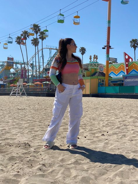 Santa Cruz Boardwalk Outfit, Santa Cruz Outfit Ideas, Boardwalk Outfit, Santa Cruz Boardwalk, California Colors, Colors Aesthetic, California Girl, Aesthetic Beach, Beach Aesthetic