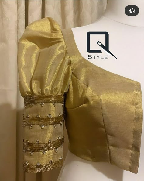 Blause Desine Golden, Golden Blouse Designs Pattern Gold, Plain Gold Blouse Designs Indian, Gold Blouse Designs Latest Simple, Work On Golden Blouse, Neck Designs For Heavy Bust, Golden Blouse Designs Saris, Golden Blouse Designs Pattern Style, Gold Blouse Designs Indian