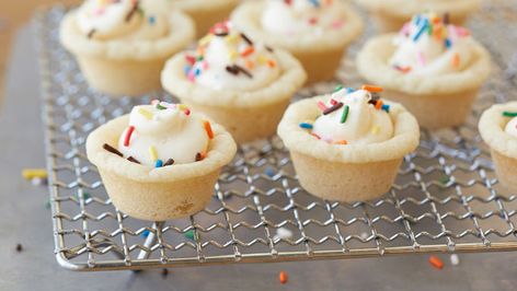 Best Recipes Using Sugar Cookie Dough - Pillsbury.com Cheesecake Cookie Cups, Birthday Cake Cheesecake, Pillsbury Cookie Dough, Pillsbury Cookies, Birthday Cheesecake, Pillsbury Sugar Cookies, Pizza Sugar Cookie, Cheesecake Cookie, Smores Bar