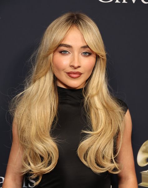 From foundation to lip gloss, every product Sabrina Carpenter wore to the Grammys. Grammys Party, Gala Makeup, Blonde Halloween Costume, Sabrina Carpenter Album, Tv Wall Decor Ideas, Selena Gomez Music, Cr Fashion Book, Sabrina Carpenter Style, Sabrina Carpenter Outfits