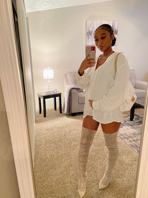 JB on Twitter: "Fly ass mama… " Maternity Outfits Black Women, Pregnacy Fashion, Prego Outfits, Summer Pregnancy Outfits, Cute Pregnancy Pictures, Trendy Maternity Outfits, Preggo Fashion, Pretty Pregnant, Shower Outfits