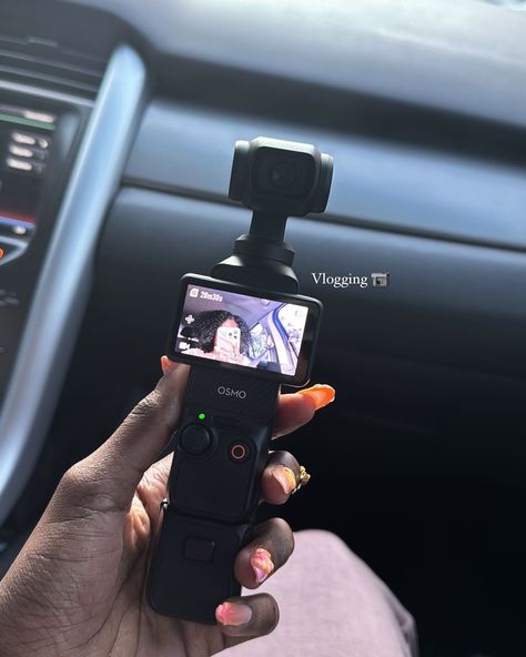 It’s the DJI Osmo Pocket 3 #vlog #vlogging #camera #youtube Content Creation Equipment, Camera Setup For Youtube, Mini Vlog Camera, Dji Osmo Pocket 3 Photo, Dji Pocket 3 Aesthetic, Camera Vlog Aesthetic, Insta360 Go 3, Vision Board Vlogging, Dji Pocket 3