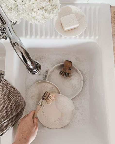 Washing The Dishes Aesthetic, Washing Dishes Aesthetic, Dishes Aesthetic, House Cleaning Company, Doing The Dishes, Cleaning Inspiration, Sunday Reset, Handmade Plates, Cleaning Motivation