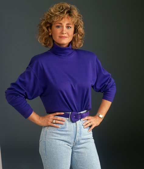 These People Were Rocking Mom Jeans Way Before Vogue 'Made Them Cool' 80s Mom Aesthetic, 80s Mom Outfit, 90s Mom Aesthetic, Mrs Wormwood, Doogie Howser, 80s Party Ideas, Wilted Rose, Outfit Ideas For Characters, Mrs Afton