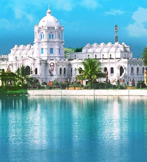 Tripura Tourism- Get complete information about popular tourist destinations in Tripura, must visit places in Tripura Brahmaputra River, India Independence, Bay Of Bengal, Arunachal Pradesh, Fairs And Festivals, Northeast India, World Countries, Visit Places, Dance Like This