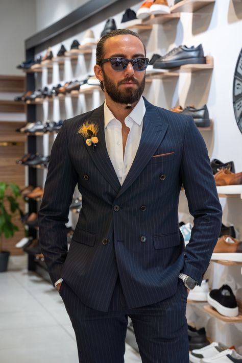 Command attention with our Rhodes Double Breasted Dark Blue Suit. Don't miss out on this timeless piece of sophistication. Grab yours today! Now available at the regular price of USD 385 with free shipping! #HolloMen #RhodesSuit #DoubleBreastedElegance #DressToImpress #MomentsOfDistinction Masculine Contemporary, Captain America Suit, Gentleman Fashion, Smart Outfits, Mens Fashion Suits Casual, Dark Blue Suit, Men Inspiration, Classy Suits, Suits Casual