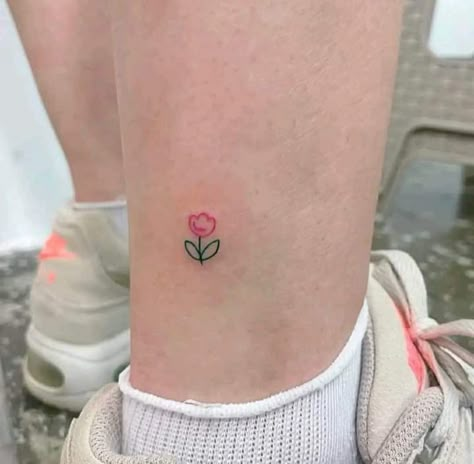 Small Girly Tattoos, Tattoos Infinity, Pink Tattoo, Small Pretty Tattoos, Tattoos Geometric, Cute Little Tattoos, Small Hand Tattoos, Discreet Tattoos, Girly Tattoos