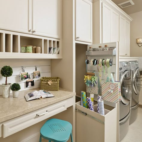 Laundry Craft Rooms, Home Laundry Room, Dream Laundry Room, Mudroom Laundry Room, Mudroom Laundry, Laundry Mudroom, Laundry Room Inspiration, Laundry Room Remodel, Home Laundry