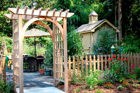 Winter Gardening: January Garden Checklist Zones 9-11 | Kellogg Garden Organics™ Garden Checklist, Wooden Arbor, Arbors Trellis, Pergola Design, Building A Fence, Garden Arbor, Gazebo Pergola, Backyard Fences, Pergola Designs