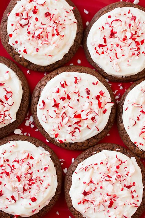 Christmas Buffet Ideas, Monster Bars, Peppermint Brownie Cookies, Hot Lunches, White Chocolate Buttercream Frosting, Peppermint Brownie, White Buttercream Frosting, Recipe Gifts, Holiday Party Desserts