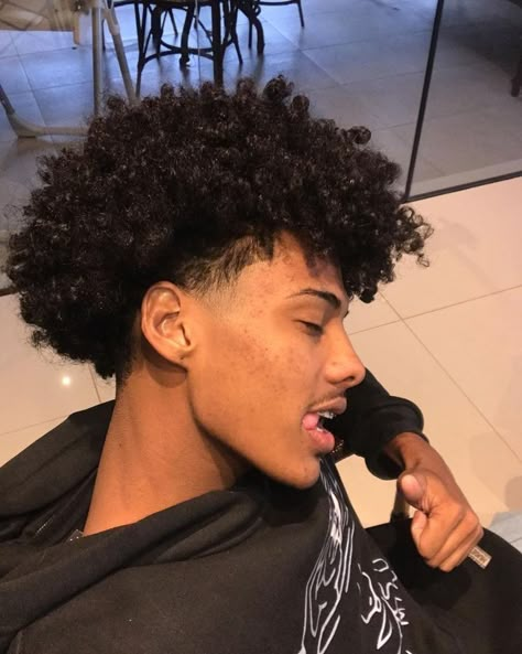 Curly Hairstyles Men Black, Hairstyles Men Black, Curly Hair Taper, Hairstyles Black Men, Curly Hairstyles Black, Curly Hairstyles Men, Long Curly Hair Men, Taper Fade Curly Hair, Hair Twists Black