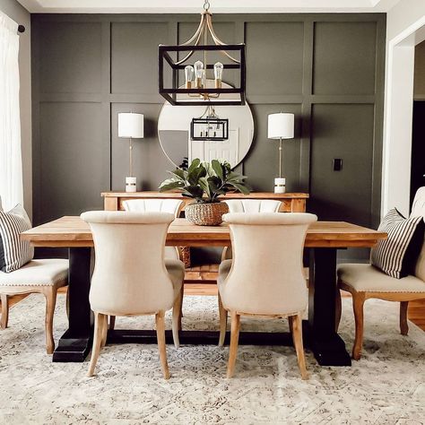 Textured Accent Wall Dining Room, Dining Room Inspiration Accent Wall, Accent Wall Behind Dining Table, Dining Room Dark Accent Wall, Accent Walls In Open Floor Plans, Accent Wall Dinningroom, Accent Wall For Dining Room, Navy Accent Wall Dining Room, Dark Accent Wall Dining Room