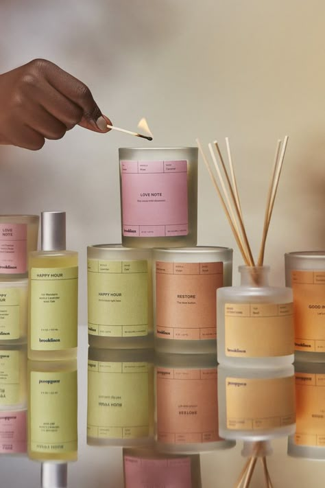 Brooklinen Home Fragrance Collection Scented Candles Product Photography, Colorful Minimalist Home, Scented Candles Product Shoot, Luxury Diffuser Packaging, Home Aroma, Candles Design, Candle Photoshoot, Candle Tags, Neom Candles Luxury