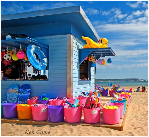 beach shop.. wish Just BEach was beachfront... Clothing Boutique Decor, Weymouth Beach, Beach Business, Seaside Shops, Beach Souvenirs, British Beaches, British Seaside, Beach Cafe, Beach Stores