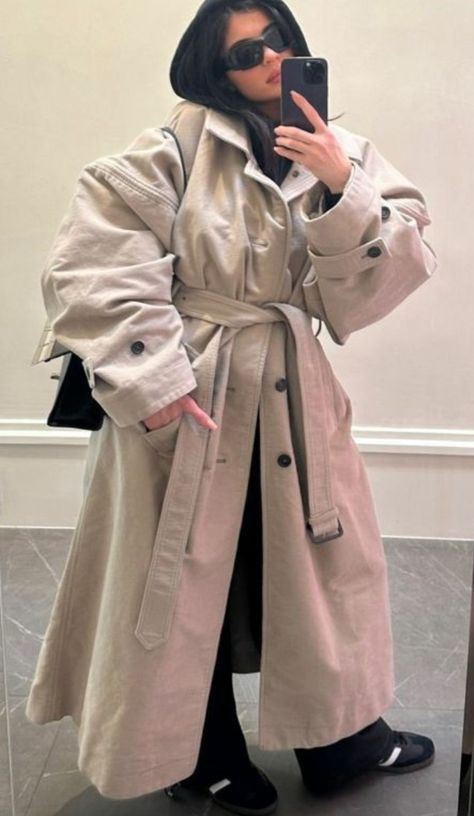 Oversized Trench, Oversized Trench Coat, Marisa Miller, Beige Trench Coat, Burberry Trench, Burberry Trench Coat, Kristin Cavallari, Rachel Bilson, Y Project