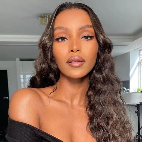 15 Date-Night Makeup Looks That Are Beyond Stunning Party Eye Makeup, Perfect Lip Color, Romantic Makeup, Date Night Makeup, Date Makeup, Night Beauty, Soft Glam Makeup, Matte Makeup, Celebrity Hair