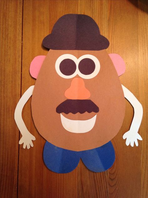 Mr. Potato Head Craft Potato Head Craft Preschool, Disney Crafts Printables, Disney Crafts Easy, Easy Disney Art Projects For Kids, Disney Crafts For Preschoolers, Disney Art Preschool, Disney Themed Crafts For Kids, Toy Story Crafts Preschool, Preschool Disney Theme