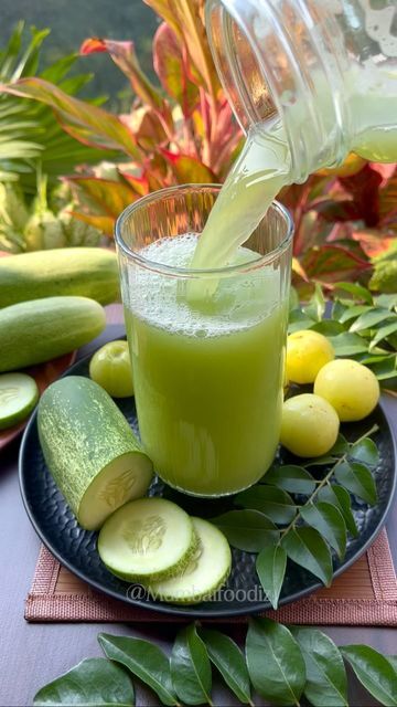 Skincare Homemade, Indian Gooseberry, Best Hair Growth, Skin Drinks, Foods For Healthy Skin, Healthy Juice Drinks, Healthy Indian Recipes, Smoothie Diet Plan, 21 Day Smoothie Diet