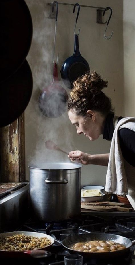 In The Kitchen, Someone Cooking, Chef In Kitchen, Chef Portrait, Tuscan Cooking, Cooking Photography, Food Photography Inspiration, Parmigiano Reggiano, Slow Food