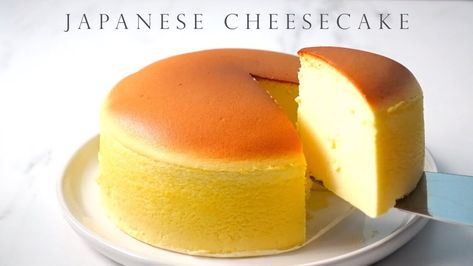 Japanese Souffle Cheesecake, Cheesecake Souffle, Uncle Tetsu, Souffle Cheesecake, Japanese Cakes, Japanese Cotton Cheesecake, Fluffy Cheesecake, Cotton Cheesecake, Chocolate Chia Seed Pudding