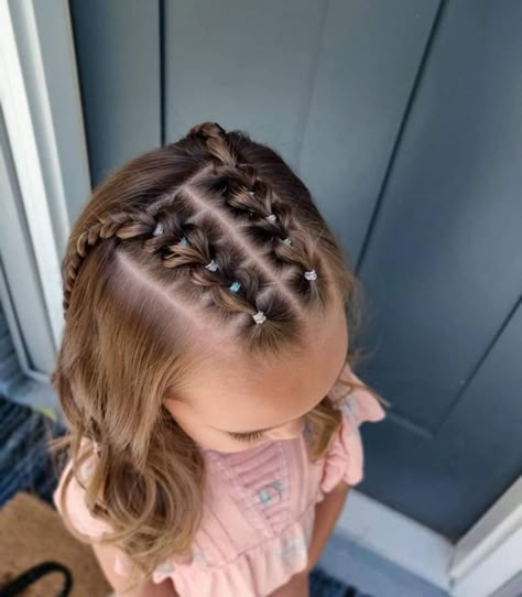 Toddler Hairstyles Girl Fine Hair, Baby Girl Hairstyles Curly, Easy Toddler Hairstyles, Membentuk Alis, Cute Toddler Hairstyles, Easy Little Girl Hairstyles, Girly Hairstyles, Girls Hair Styles, Girl Hair Dos