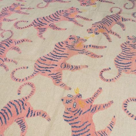 Homedecorationrugs - Etsy Pink Tiger, Boot Design, Blue Tiger, Tiger Design, Handmade Carpet, Weaving Process, 4x6 Rugs, Unique Rug, 3x5 Rug