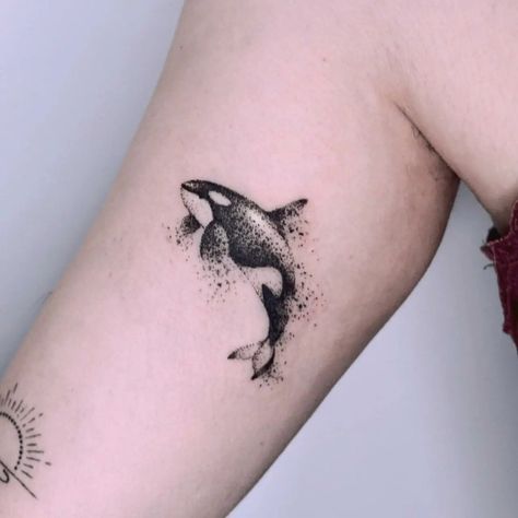 Orca Whale Tattoo Simple, Orca Tattoos For Women, Orca Outline Tattoo, Orca Tatoos, Geometric Orca Tattoo, Marine Tatoos, Small Orca Tattoo, Orca Tattoo Simple, Orca Tattoo Ideas