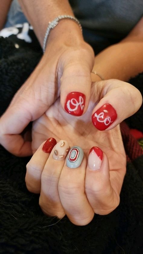 Ohio State Buckeyes courtesy of Done by Calyn Ohio State Nails, Ohio State Buckeyes, Pedicures, Grad Parties, Grad Party, Ohio State, Hair And Nails, Nail Ideas, Ohio