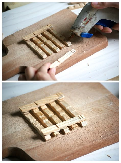 DIY Pallet Coasters | Pallet Tutorial Coasters | Patriotic Red White Blue Decor | Summer Party Patio Deck | Six Clever Sisters | Make these cute mini pallet coasters with just some clothespins, glue, and paint! Red White Blue Decor, Mini Pallet Coasters, Emoji Diy, Red White Blue Decorations, Pallet Coasters, Wooden Clothespin Crafts, Diy Locker, Clothespin Art, Popsicle Stick Crafts