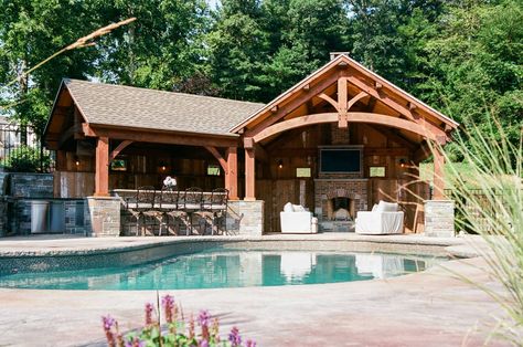 Timber Frame Pool House, A Frame Pool House, Pool House Outdoor Kitchen, Pool House Interior Design, Modern Pool House Design, Pool Pavilion Ideas, Interior Design Beach House, Pool House Interior, Interior Design Beach