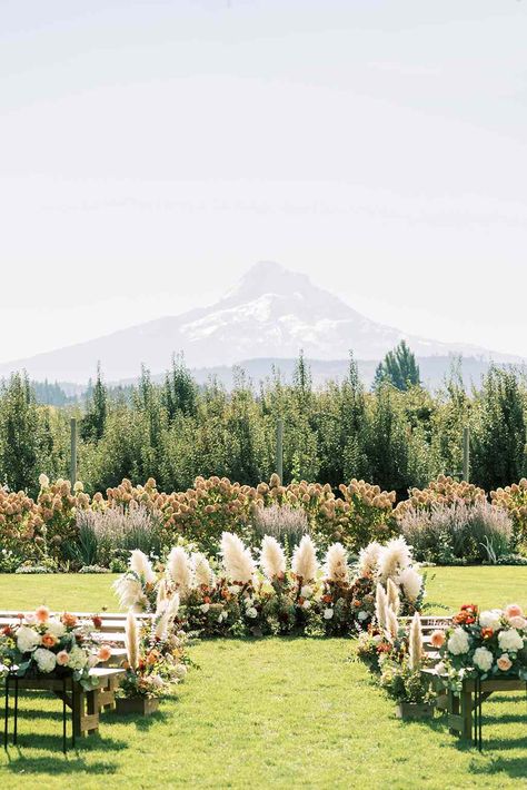 Hood River Wedding, Oregon Wedding Venues, Arkansas Wedding Venues, Wine Country Wedding Venues, Portland Wedding Venues, Tuscan Inspired Wedding, Oregon Coast Wedding, Washington Wedding Venues, Hood River Oregon