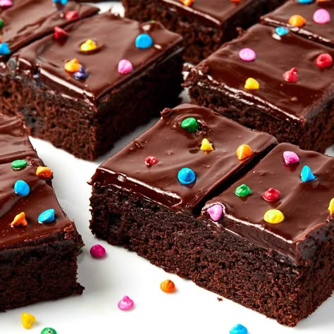 Cosmic Brownie Copycat - Delish.com Louisiana Recipes Dessert, Vegetarian Brownies, Cosmic Brownies, Blondies Brownies, Best Brownie Recipe, Brownie Frosting, Optavia Recipes, General Tso, Brownie Toppings