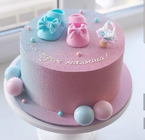 Birthday Cake For Baby, Cakes Gender Reveal, Gender Cake, Unique Baby Shower Cakes, Reveal Cake Ideas, Gender Reveal Cake Ideas, Gender Reveal Cake Pops, Cake Gender Reveal, Baby Shower Gender Reveal Cake