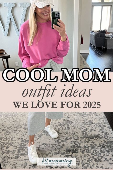 Elevate your Mom Style with these Casual Outfit For Moms Over 30 ideas that combine comfort and trendiness. Whether you're running errands or enjoying a day out, these Women's Style inspirations offer fresh ways to mix and match your wardrobe staples, from relaxed jeans to stylish tops, creating looks that are both functional and fashionable. Daily Mom Outfits Casual, Busy Mom Outfits, Young Mom Outfits, Sports Mom Outfit, Young Mom Style, Outfit Ideas For Moms, Chic Mom Outfits, Mom Outfit Ideas, Mom Style Fall