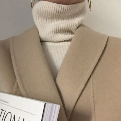 172kg:https://www.instagram.com/p/BbJscGUn7Nf/ Mode Dope, Beige Outfit, Beige Aesthetic, Mode Inspo, 가을 패션, Looks Style, Minimalist Outfit, Fashion Details, Fashion Classy