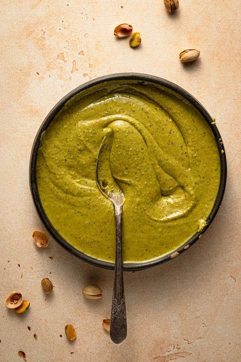 Pistachio Cream Recipe (4 ingredients) Desserts With Pistachios, Pistachio Cream Recipe, Pistachio Creme, Pistachio Muffins, Pistachio Dessert, Raw Pistachios, Dubai Chocolate, Chocolate Pistachio, Pistachio Butter