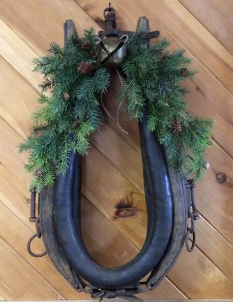 My Christmas Horse collar wreath Horse Collar Christmas Wreath, Horse Collar Wreath Ideas, Horse Yoke Decor, Horse Yoke Ideas, Horse Collars Repurposed, Cowboy Christmas Wreath, Horse Christmas Decor, Repurposed Horse Tack, Horse Collar Wreaths