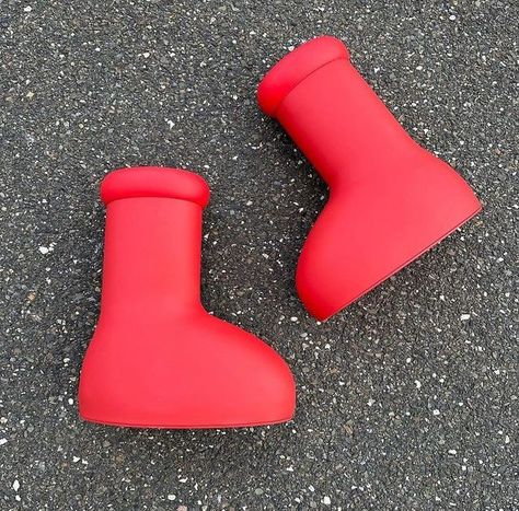 Cartoon Boots, Big Red Boots, Viral Outfits, Kids Boots Boys, Red Rain Boots, Boots 2023, Womens Faux Fur Coat, Astro Boy, Red Boots