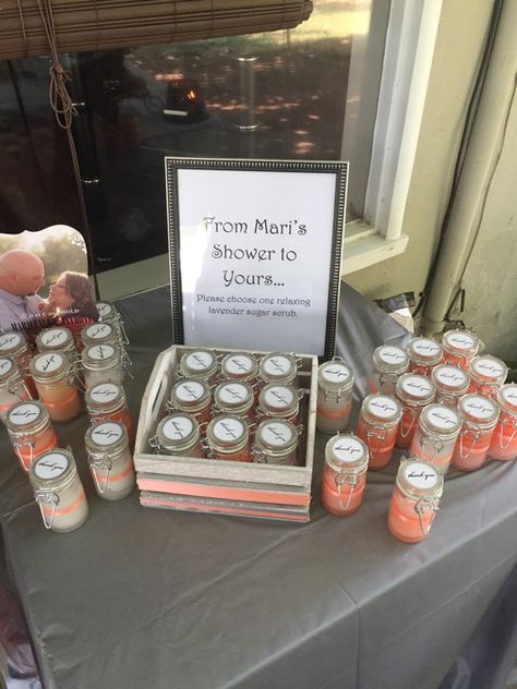 Relaxing lavender,vanilla, oatmeal Shea butter, sea salt. Each glass favor jar comes with ribbon attached, smells excellent works amazing perfect bridal shower gift/Favors ,Baby shower favors , etc. ➡️SCREW lid jar 12 ct Snap lid is ➡️NO Longer AVAIL ⬅️ 📦 Jars contain 2oz of scrub Sugar Scrub Favors, Cheap Baby Shower Favors, Best Baby Shower Favors, Shower 2023, Baby Shower Favours For Guests, Baby Shower Gifts For Guests, Baby Shower Thank You Gifts, Lavender Sugar, Lavender Sugar Scrub