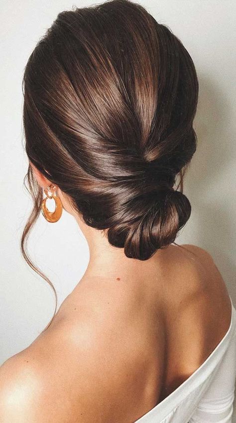 romantic wedding updos, bridal hairstyle, sleek updo wedding hairstyles 2020 #weddinghairstyles #bridalupdo Sleek Updo Wedding, Sleek Wedding Updo, Hairstyle Sleek, Updos Bridal, Updo Wedding Hairstyles, Hairstyles Theme, Simple Updo, Wedding Updos, Updo Wedding