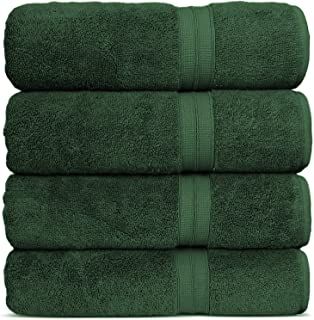 Green Towels Bathroom, Emerald Green Bathroom, Dark Green Towels, Dark Green Bathrooms, Green Bathroom Decor, Master Bath Design, Green Bath Towels, Green Apartment, Purple Bathrooms