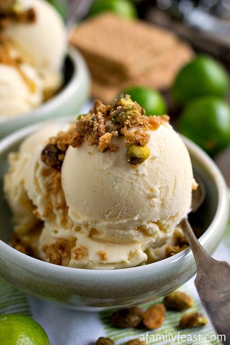 Key Lime Ice Cream with Graham Cracker Pistachio Crumb Topping Key Lime Ice Cream, Key Lime Recipes, Lime Ice Cream, Donut Ice Cream, Lime Recipes, Ice Cream Gelato, Coffee And Donuts, Ice Cream Sorbet, Ice Cream Treats