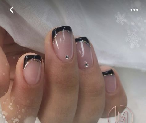 French Manicure Glitter, French Tip Pedicure, Black Silver Nails, White Short Nails, Black French Manicure, Ongles Gel French, Glitter French Nails, Black French Nails, Black Nails With Glitter